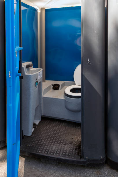 Portable Toilet Options We Offer in Martins Additions, MD